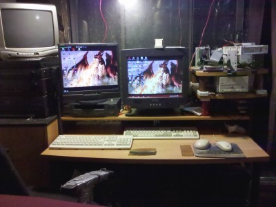 D_MECHS_DESK.jpg
